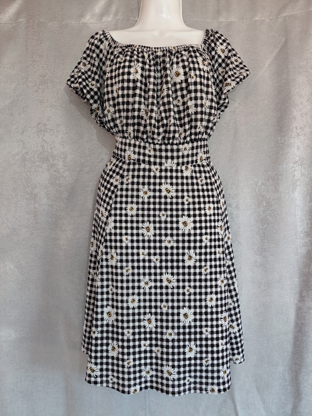 Torrid Black & White Gingham Daisy Midi Dress Plus SZ 2 2X cottagecore Summer .